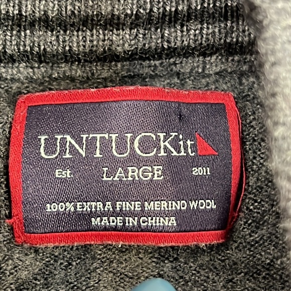 Untuckit Men's 1/4 Zip 100% Extra Fine Merino Wool Sweater - Picture 3 of 10